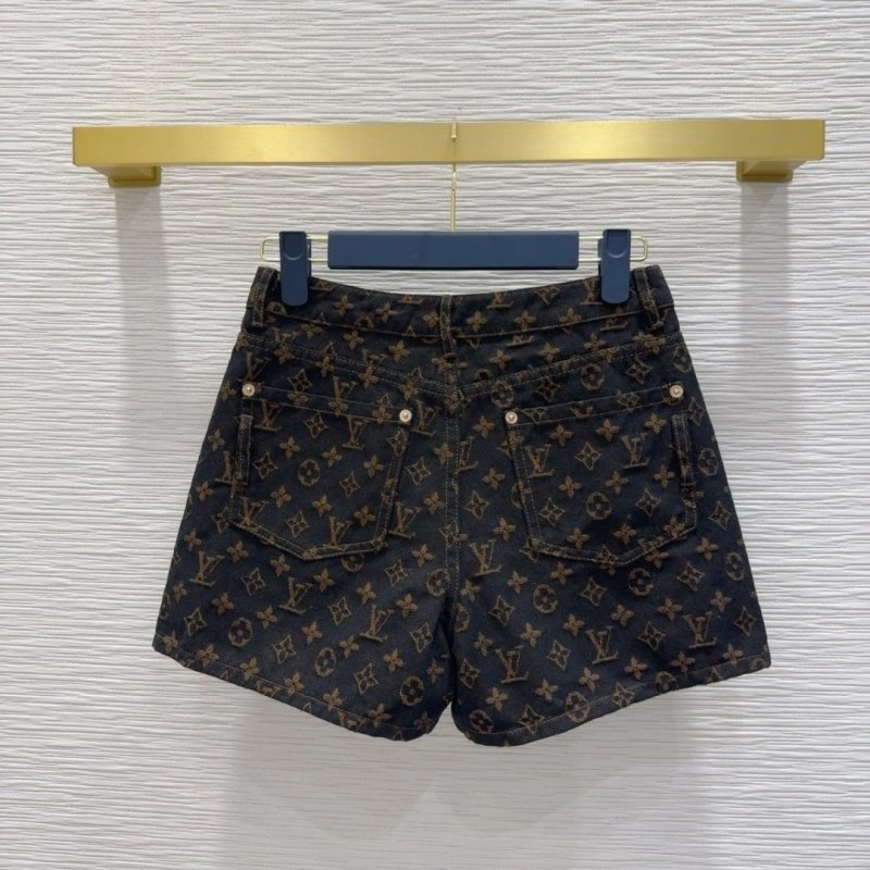 Louis Vuitton Short Pants Flexible 131040