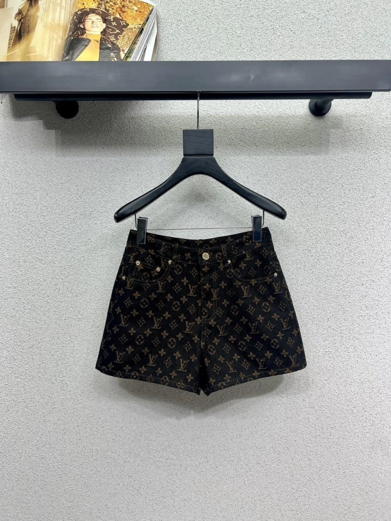 Louis Vuitton Short Pants Sophisticated 131024