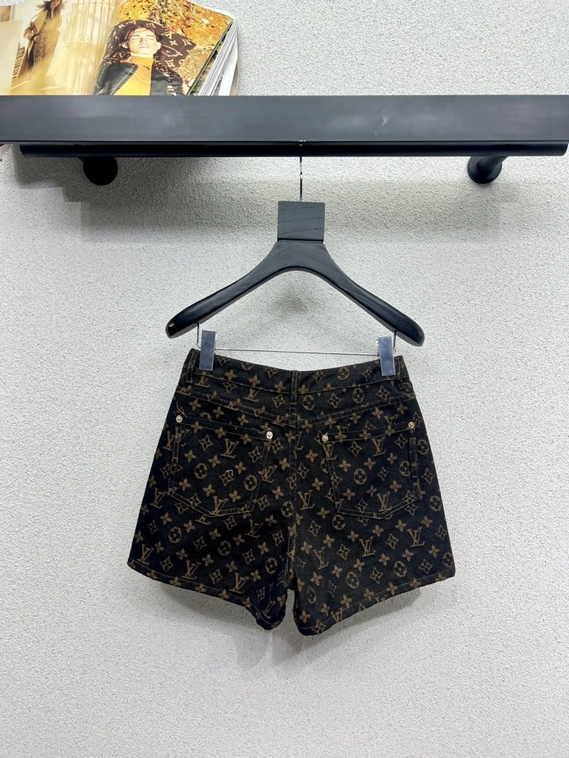 Louis Vuitton Short Pants Sophisticated 131024