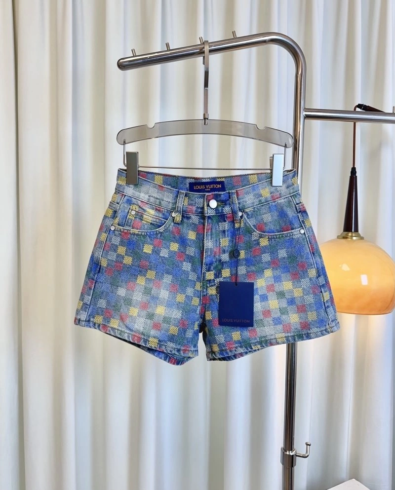 Elegant Louis Vuitton Short Pants 131033