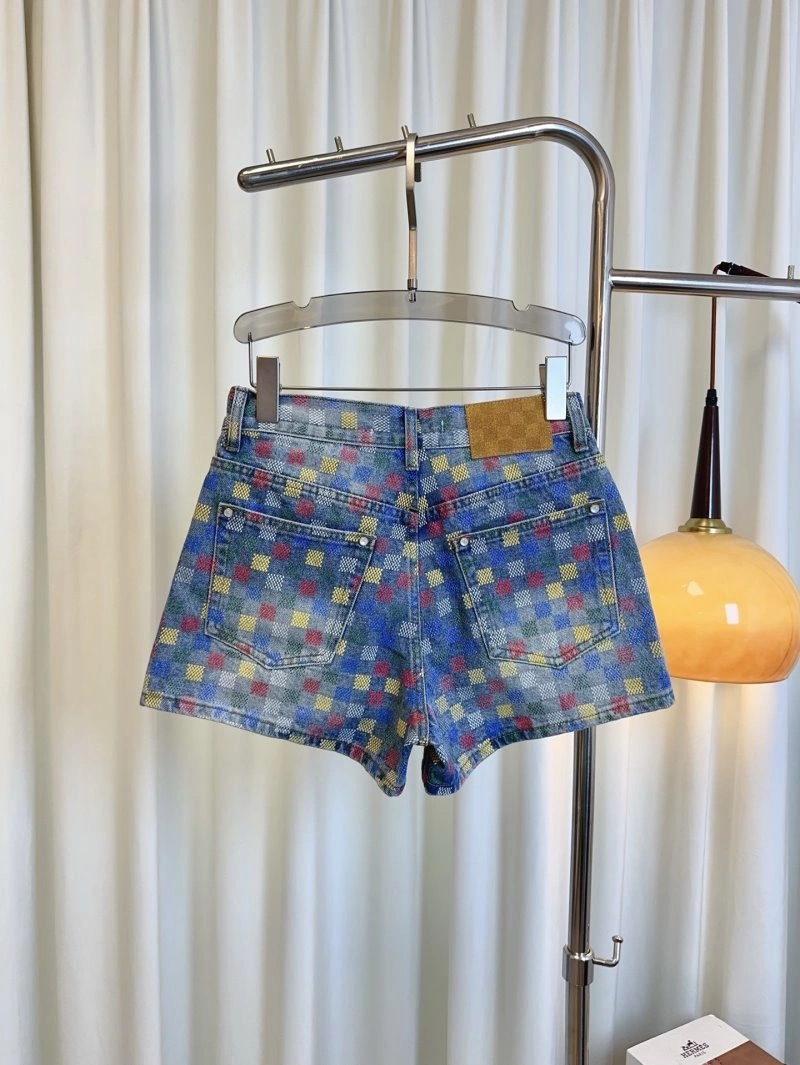 Elegant Louis Vuitton Short Pants 131033