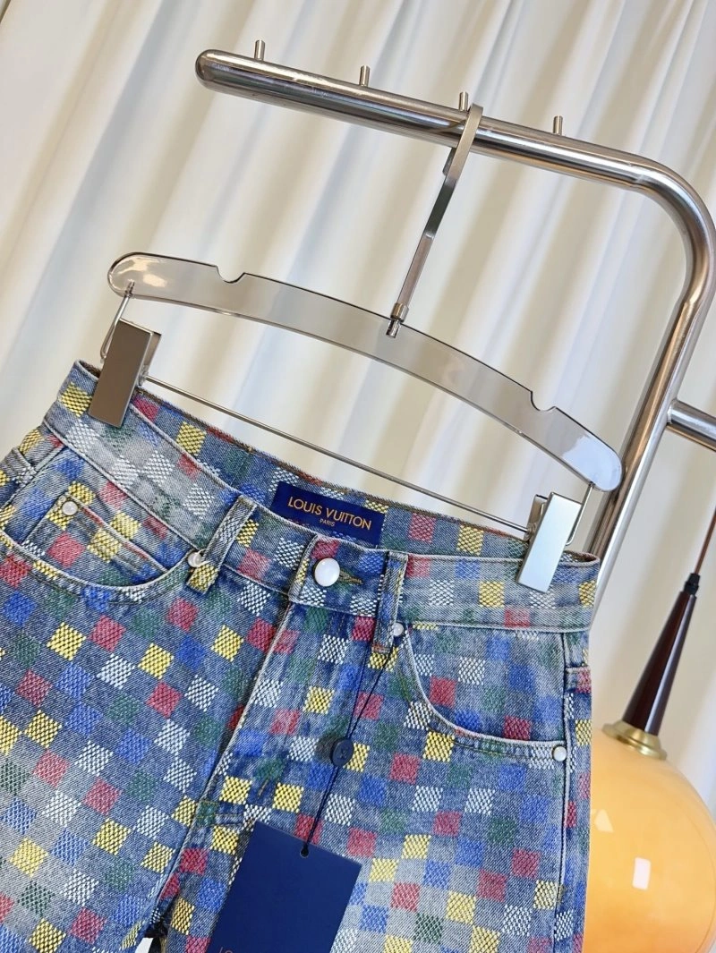 Elegant Louis Vuitton Short Pants 131033