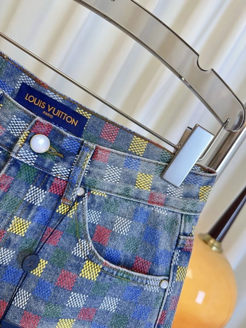 Elegant Louis Vuitton Short Pants 131033