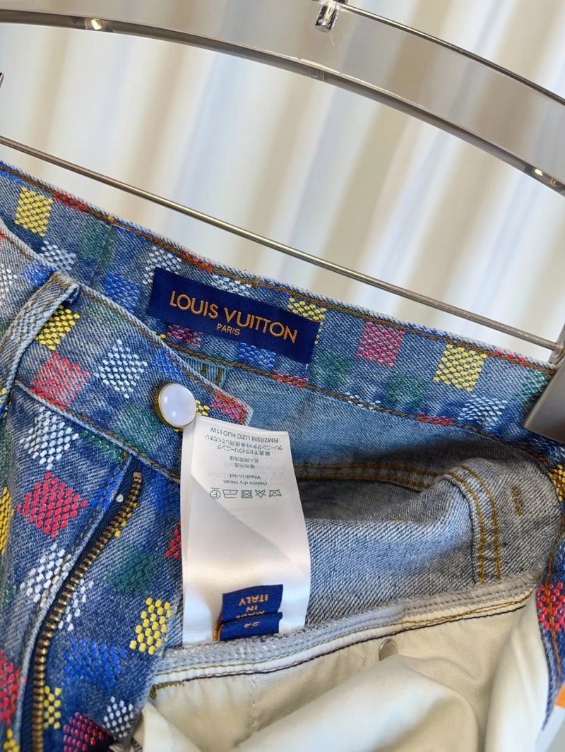Elegant Louis Vuitton Short Pants 131033