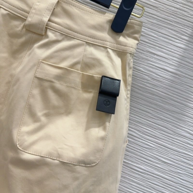 Louis Vuitton Short Pants Unisex 131702