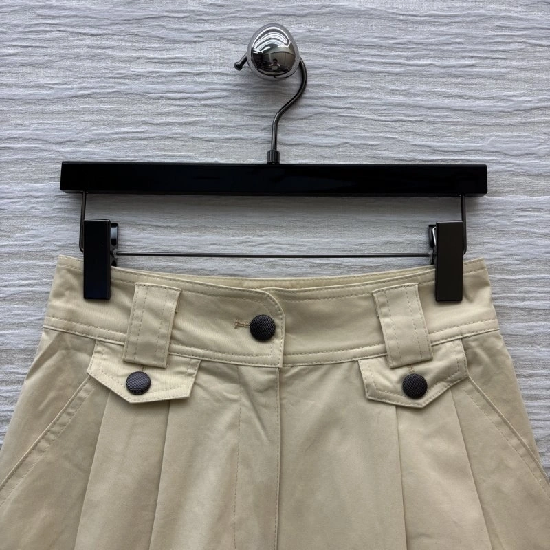 Louis Vuitton Short Pants FashionForward 131717