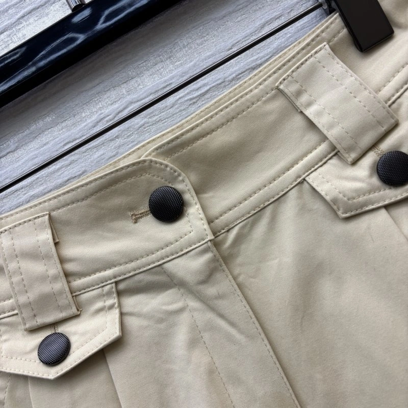 Louis Vuitton Short Pants FashionForward 131717