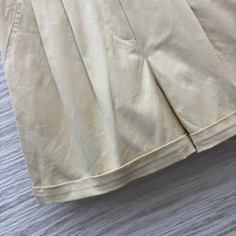 Louis Vuitton Short Pants FashionForward 131717
