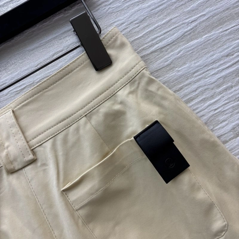 Louis Vuitton Short Pants FashionForward 131717