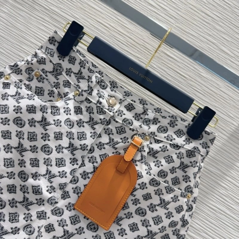 Trendy Louis Vuitton Short Pants 131708