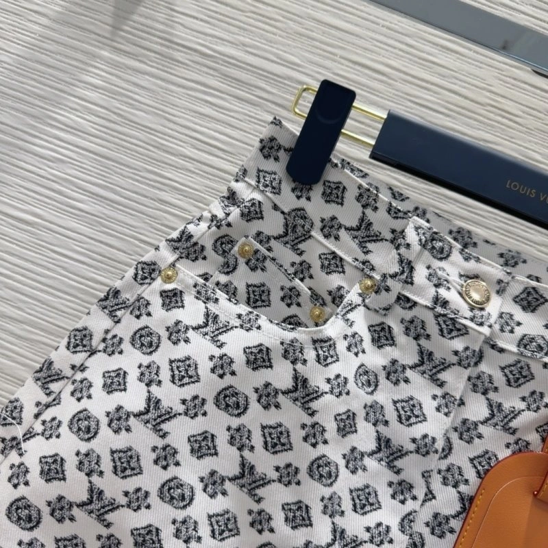 Trendy Louis Vuitton Short Pants 131708