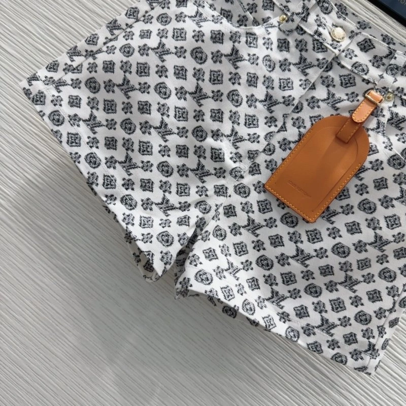 Trendy Louis Vuitton Short Pants 131708