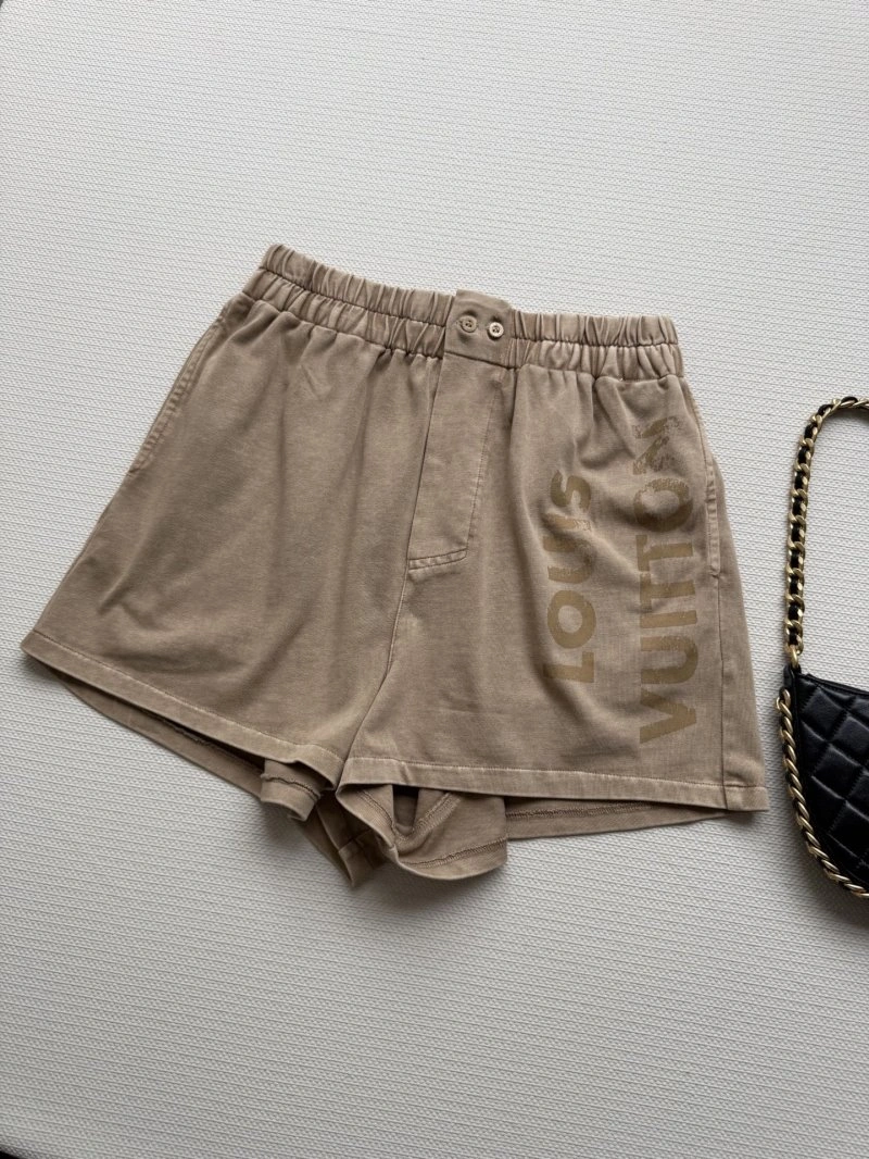 Sustainable Louis Vuitton Short Pants 131694