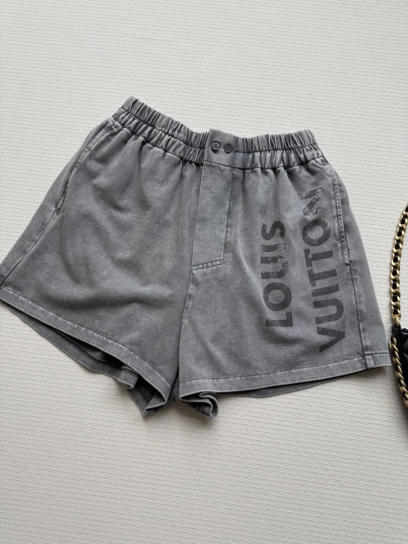 Upgraded Louis Vuitton Short Pants 131698