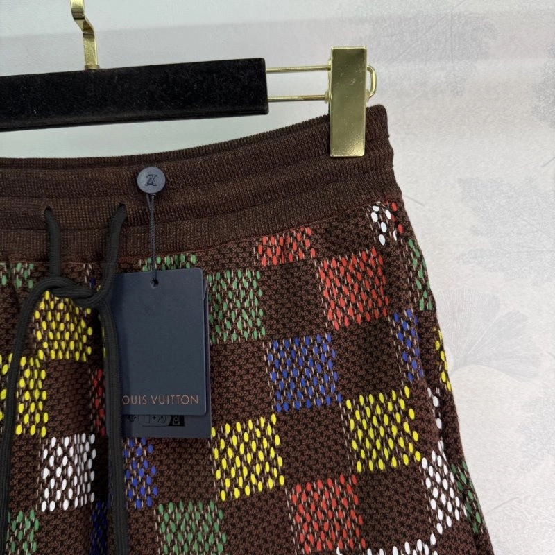 Contemporary Louis Vuitton Short Pants 131689