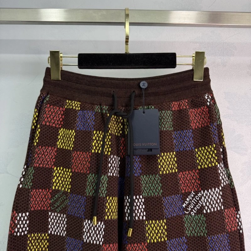 Contemporary Louis Vuitton Short Pants 131689