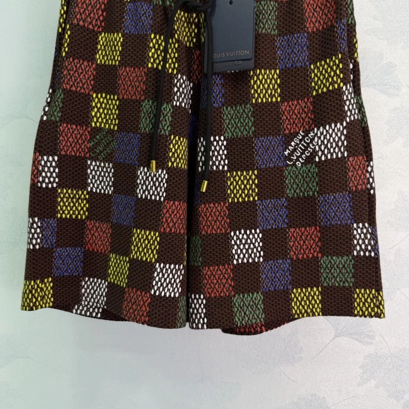 Contemporary Louis Vuitton Short Pants 131689