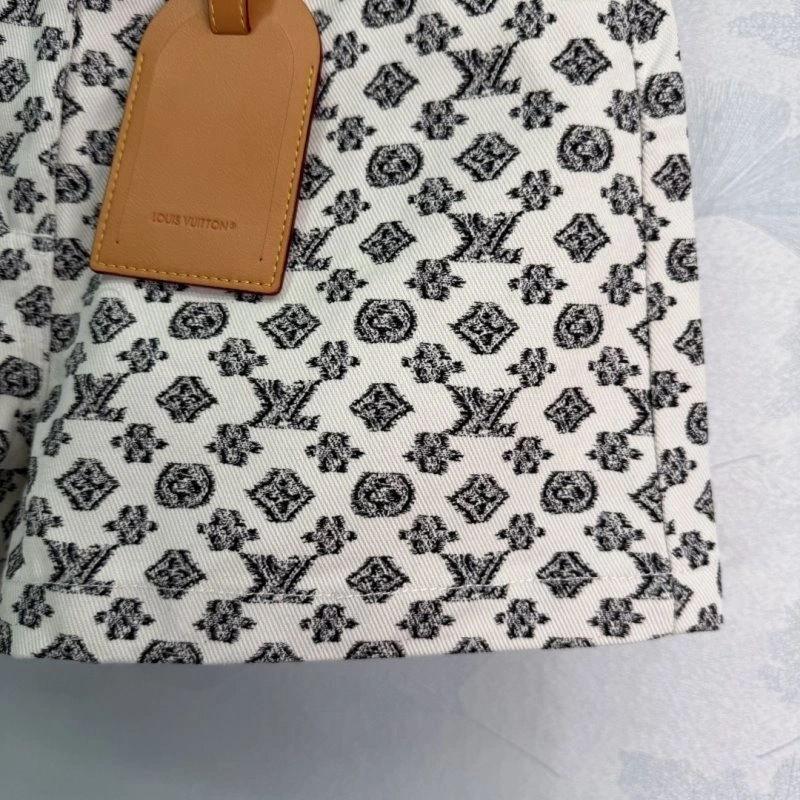 Louis Vuitton Short Pants Affordable 131695