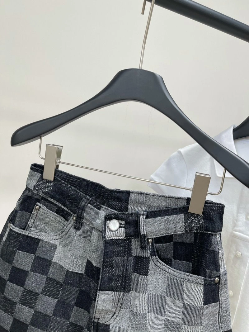 Louis Vuitton Short Pants AllSeason 130668