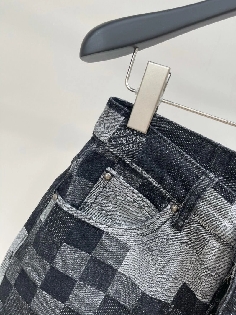 Louis Vuitton Short Pants AllSeason 130668