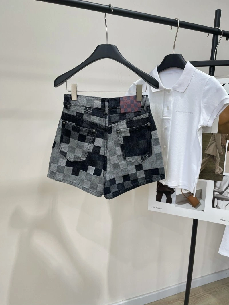 Louis Vuitton Short Pants AllSeason 130668