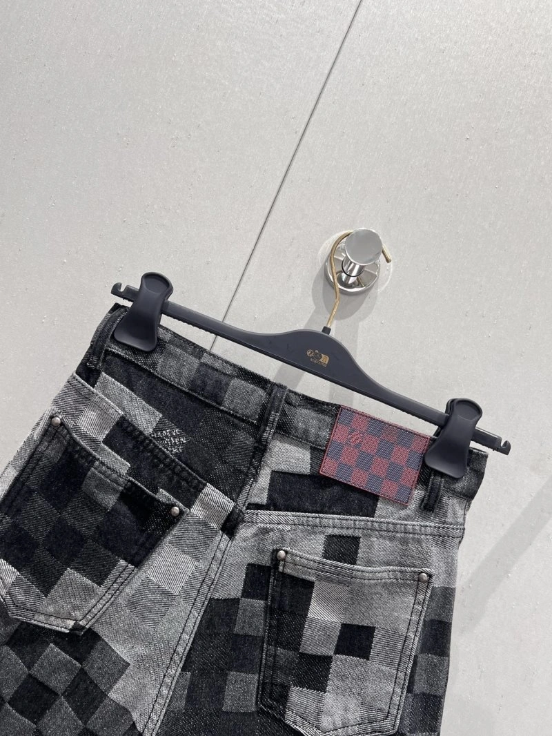 Louis Vuitton Short Pants ZipUp 130663