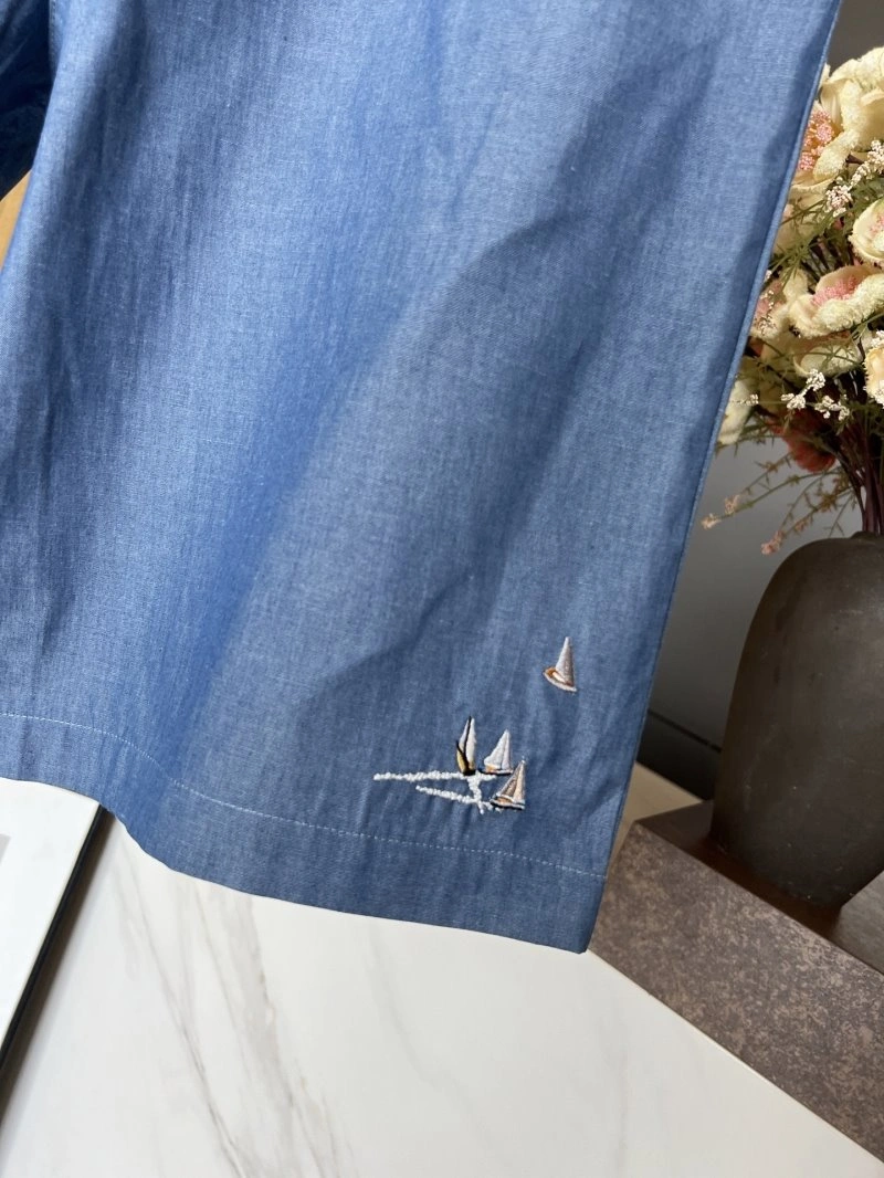 Snug Louis Vuitton Short Pants 130666