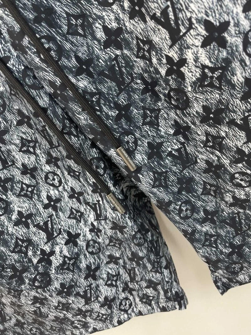 Breathable Louis Vuitton Short Pants 130657