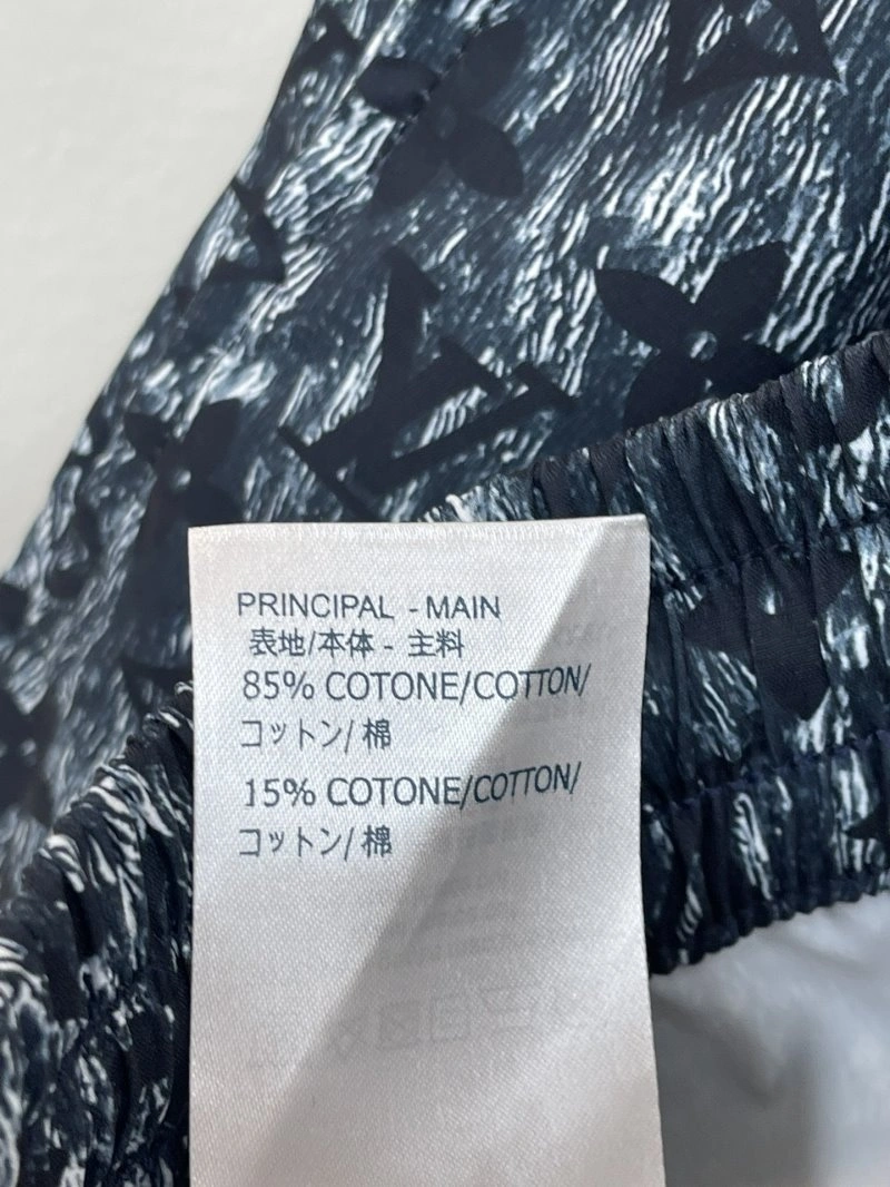 Breathable Louis Vuitton Short Pants 130657