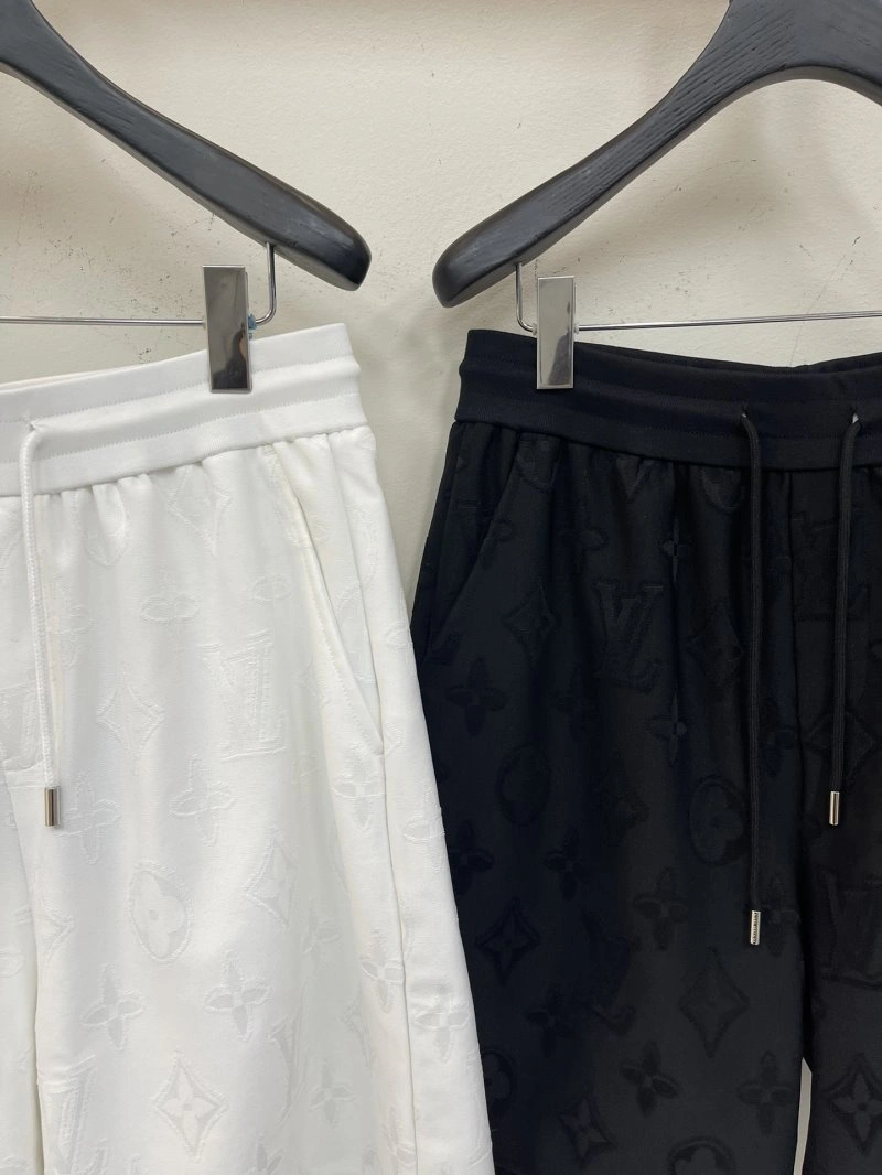 Classic Louis Vuitton Short Pants 130659
