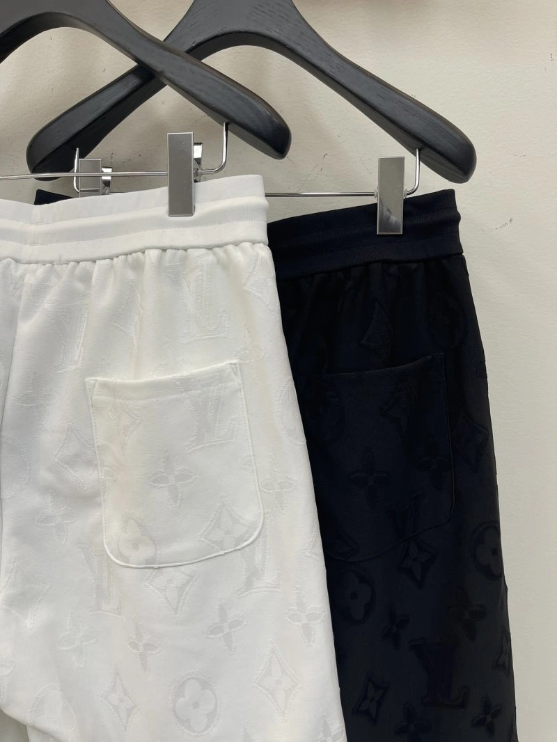 Classic Louis Vuitton Short Pants 130659