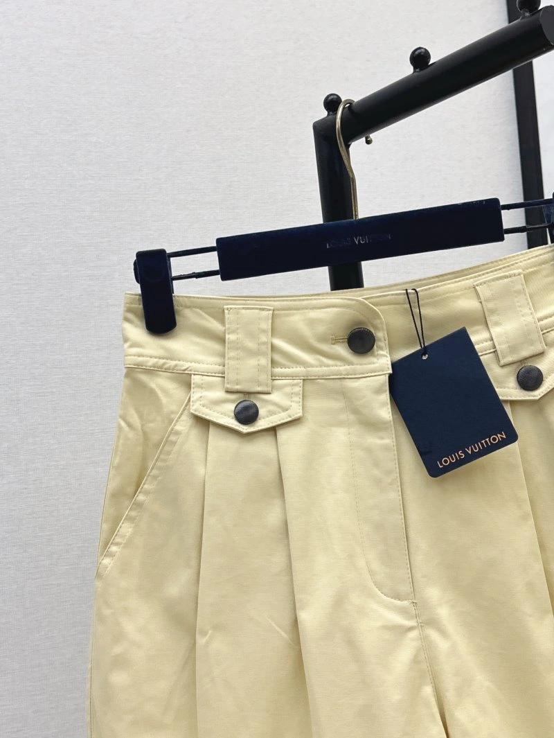 Resilient Louis Vuitton Short Pants 130649