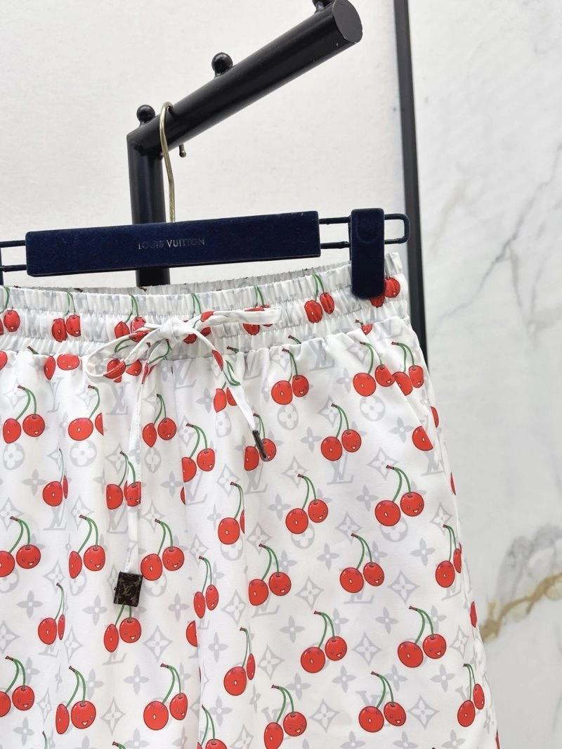 Louis Vuitton Short Pants Unisex 130636