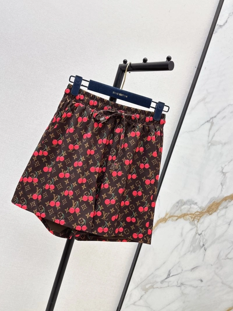 Refined Louis Vuitton Short Pants 130654