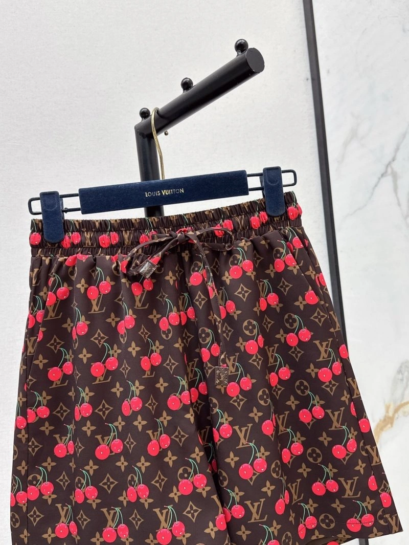 Refined Louis Vuitton Short Pants 130654