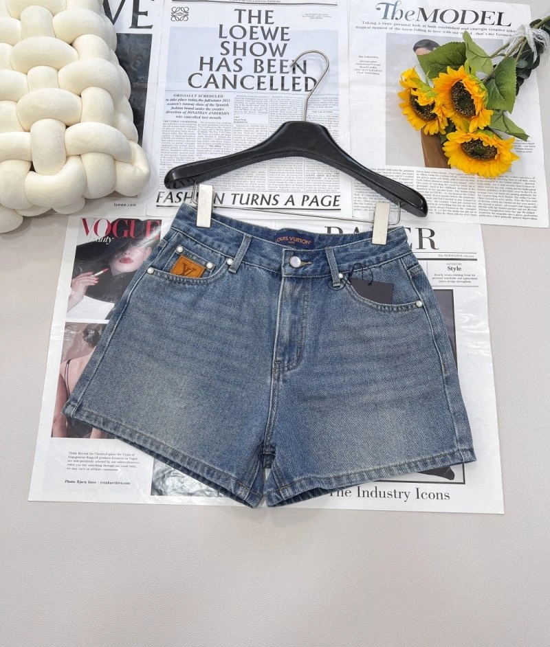Louis Vuitton Short Pants MoistureWicking 130652