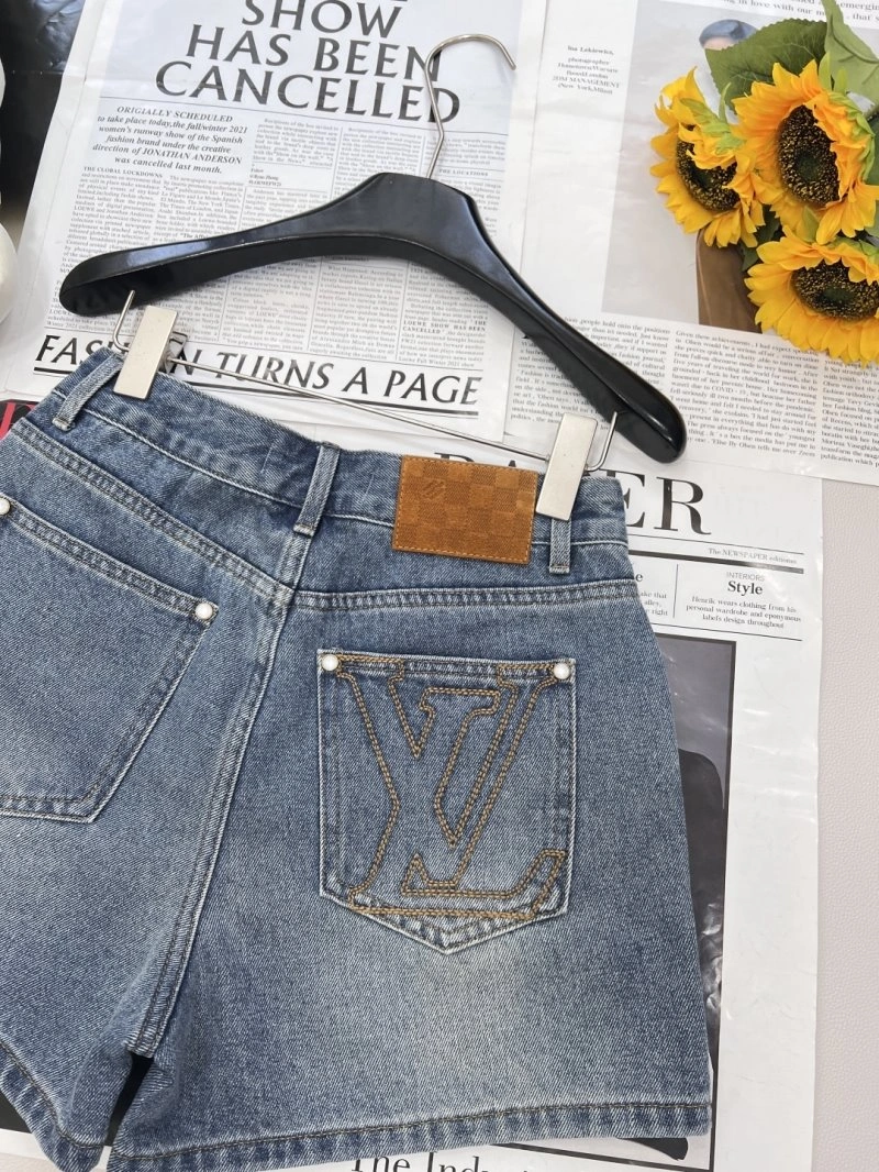 Louis Vuitton Short Pants MoistureWicking 130652