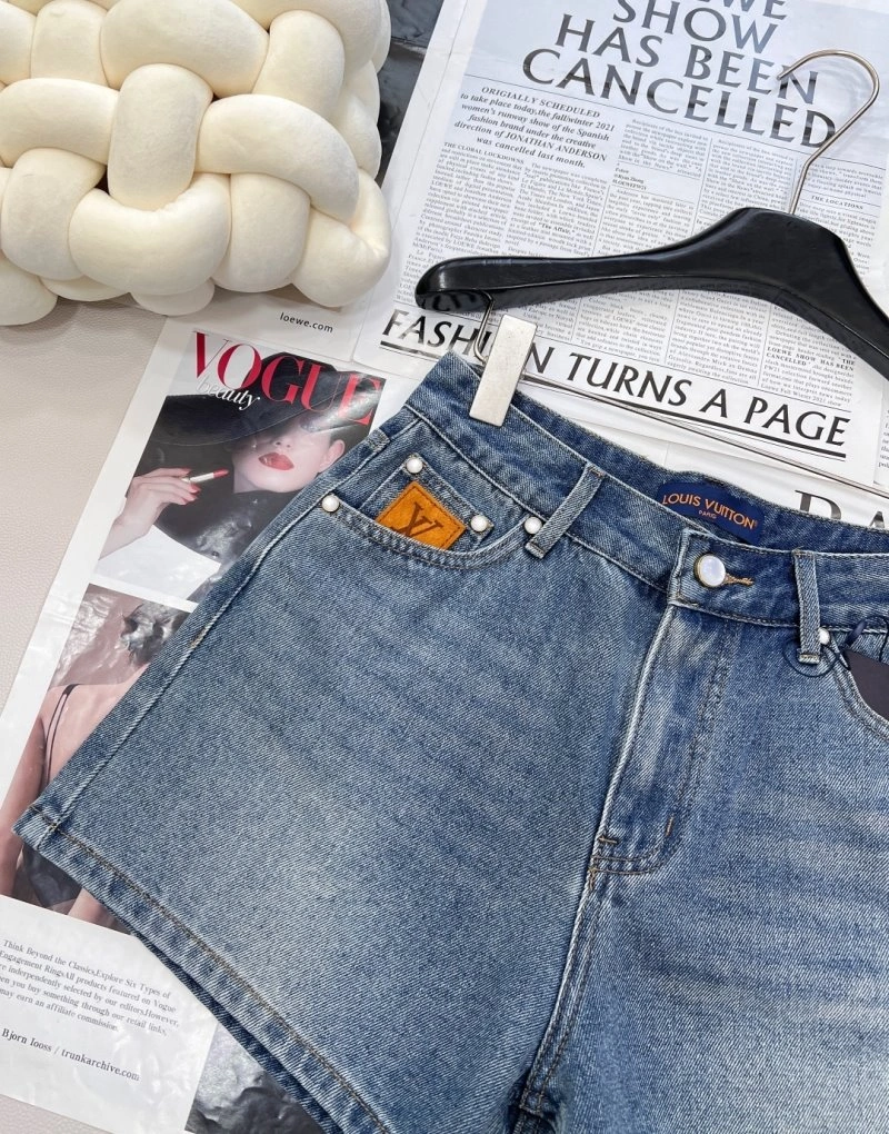 Louis Vuitton Short Pants MoistureWicking 130652