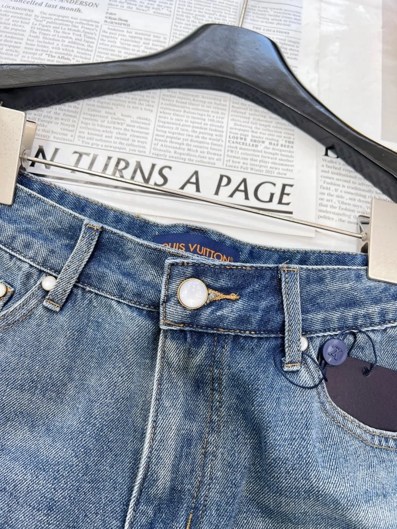 Louis Vuitton Short Pants MoistureWicking 130652