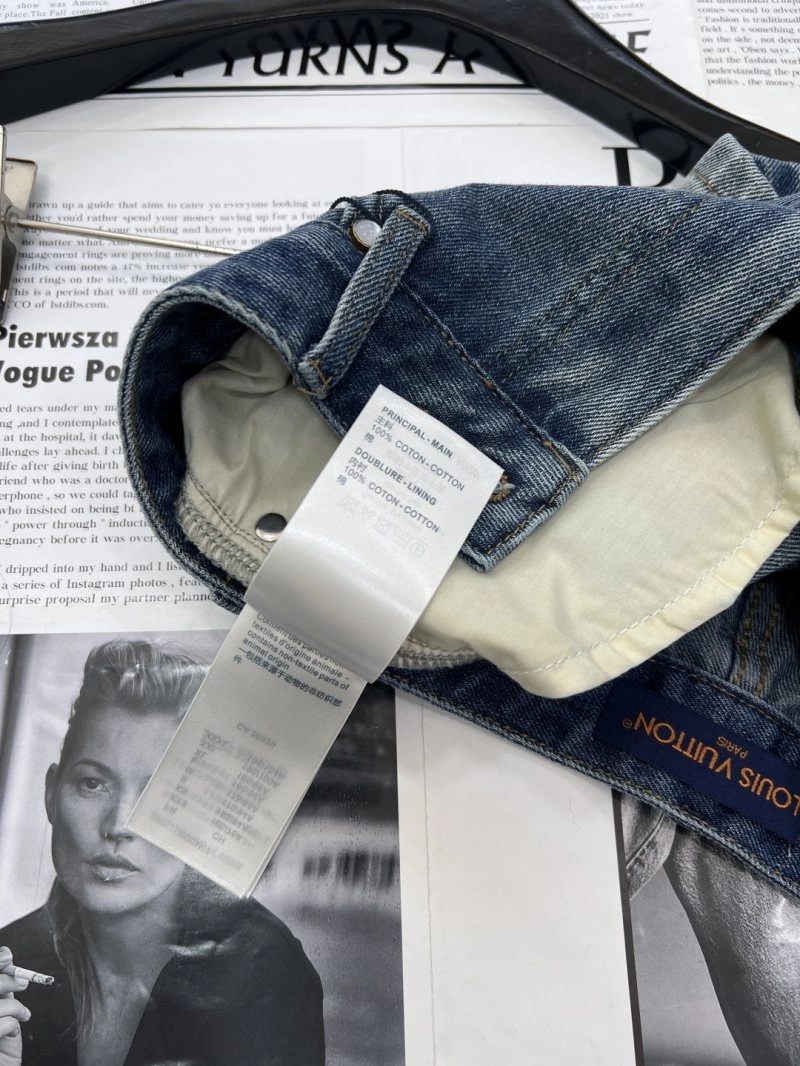 Louis Vuitton Short Pants MoistureWicking 130652