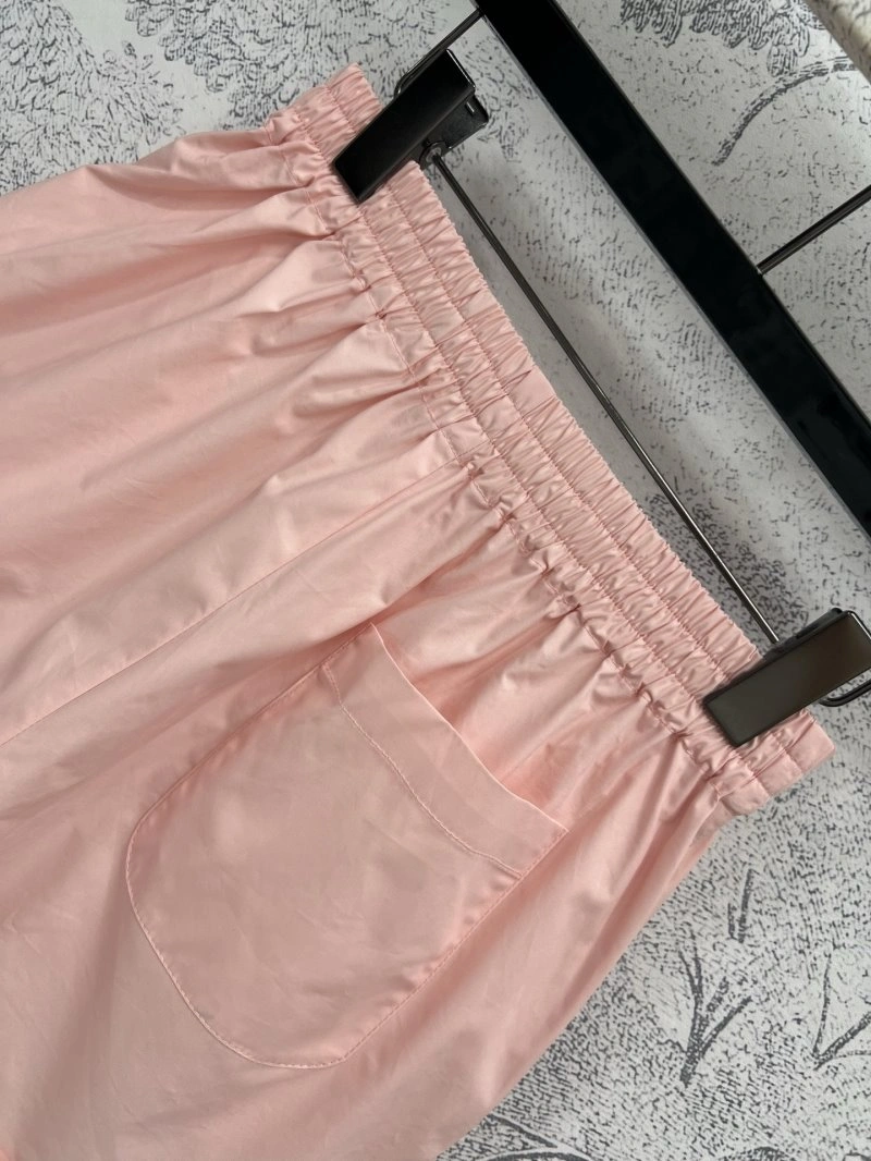 Compact Louis Vuitton Short Pants 130646