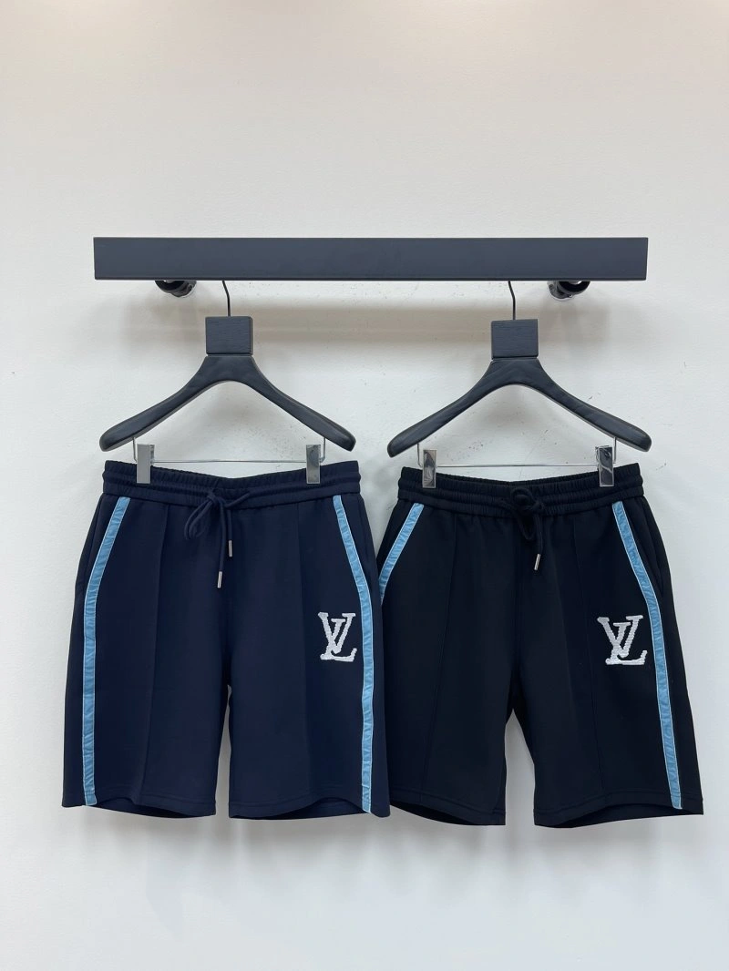 Functional Louis Vuitton Short Pants 130647
