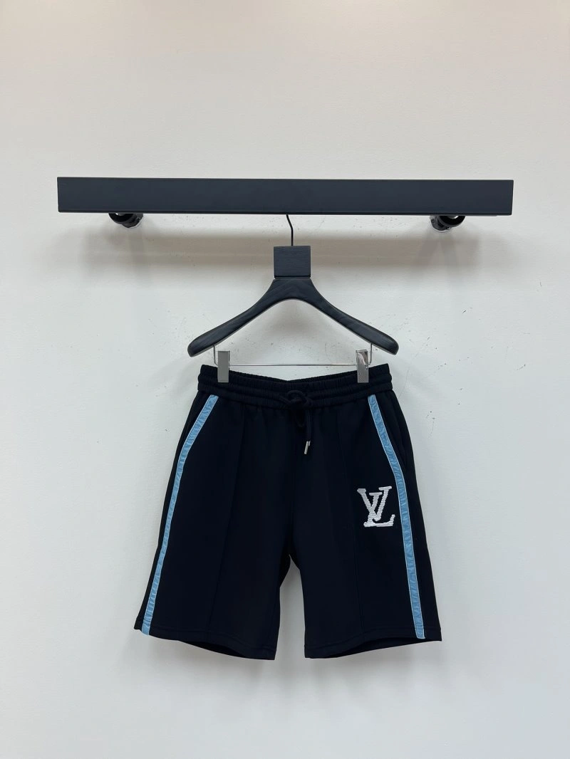 Functional Louis Vuitton Short Pants 130647