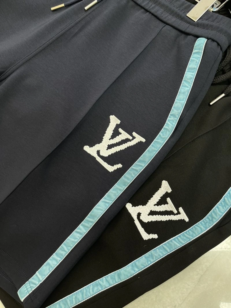 Functional Louis Vuitton Short Pants 130647