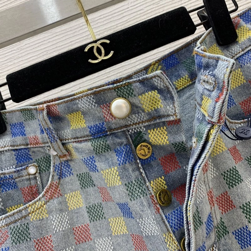 EasyMatch Louis Vuitton Short Pants 130639