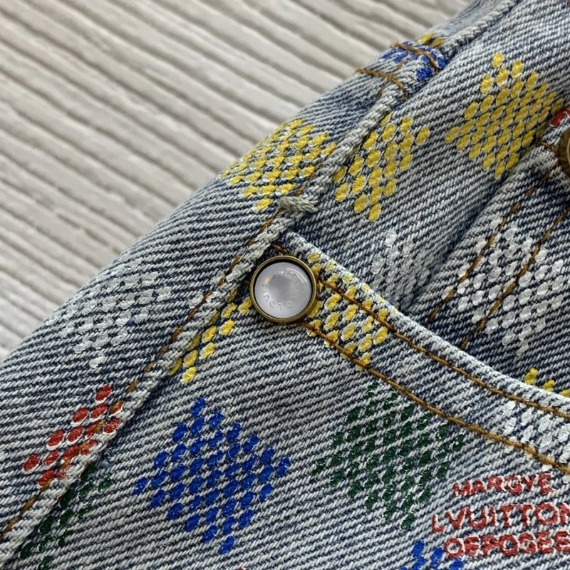 EasyMatch Louis Vuitton Short Pants 130639