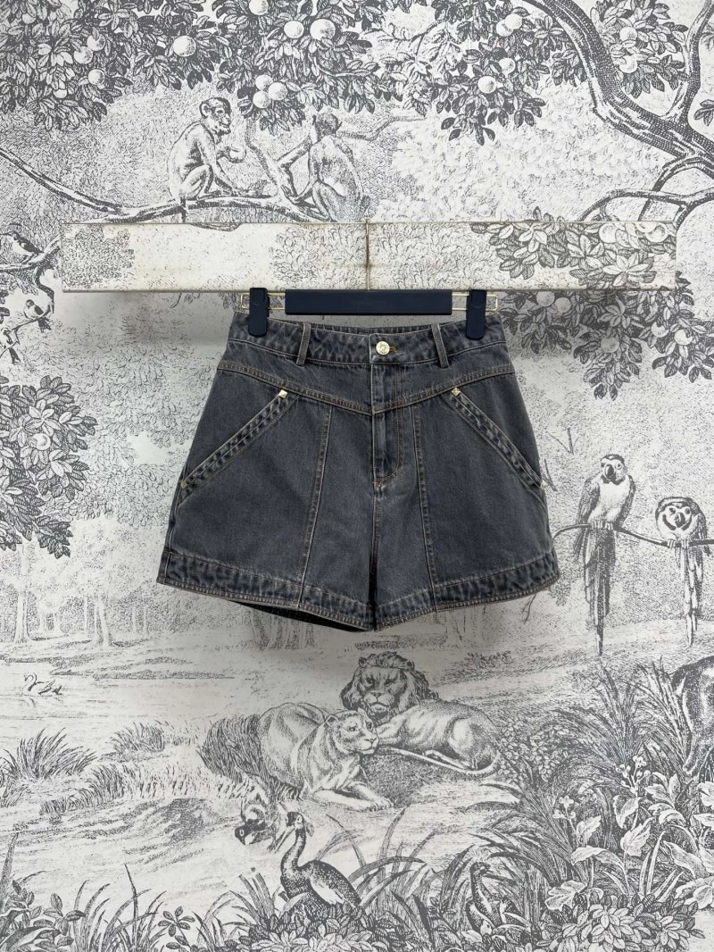 WeatherProof Louis Vuitton Short Pants 130641