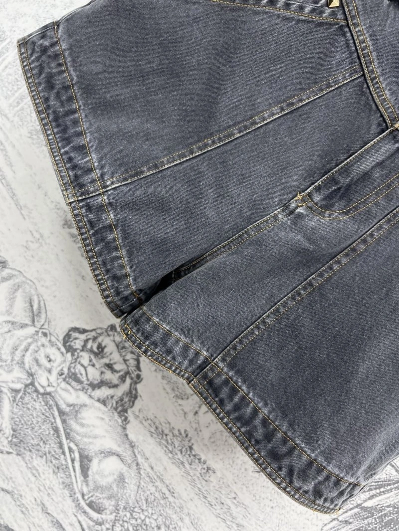 WeatherProof Louis Vuitton Short Pants 130641