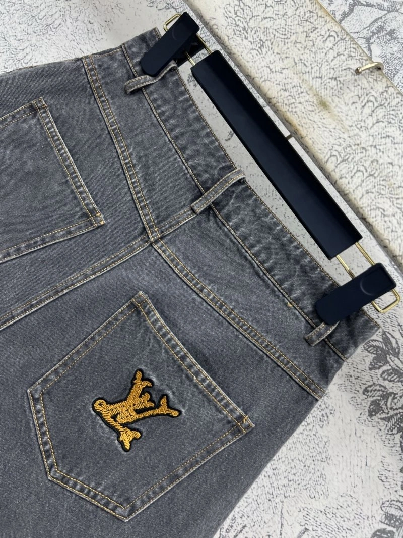 WeatherProof Louis Vuitton Short Pants 130641