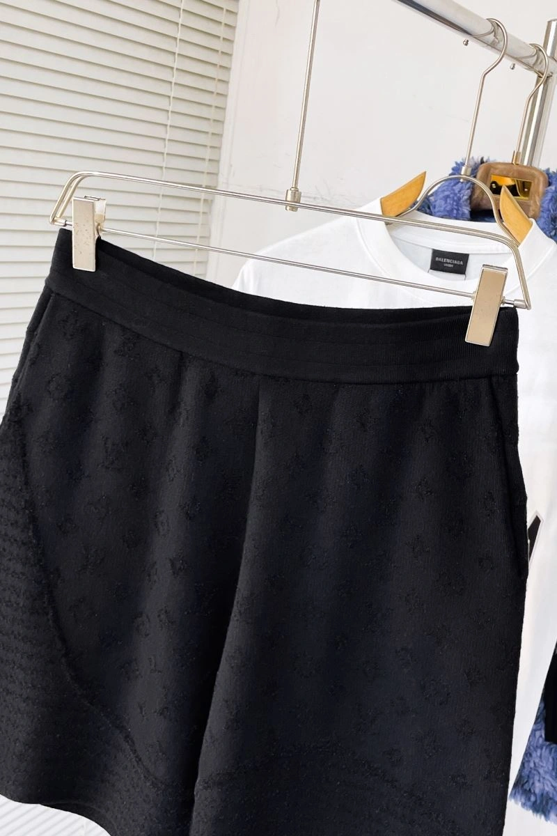 DailyWear Louis Vuitton Short Pants 135765